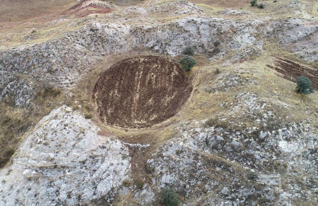 Yağmur yağdıktan sonra köylüler buraya koştu: Paraya para demiyorlar! Jipsli bölgedeki dolinler, bölge halkının yüzünü güldürdü 10